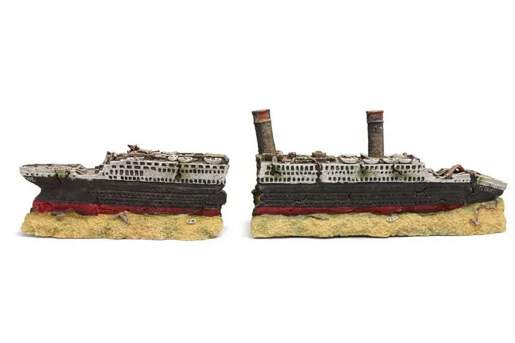 DECORACION BARCO ESTILO TITANIC 58CM